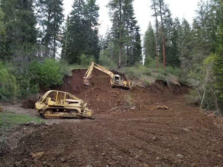 M&M Enterprises, LLC Excavation Equipment