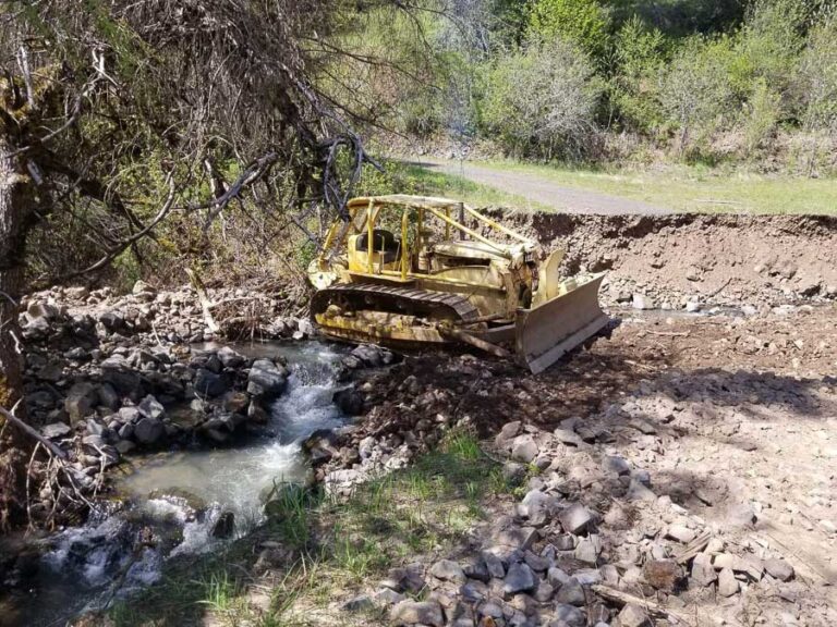 M&M Enterprises, LLC Kooskia, ID, D7 Cat Dozer